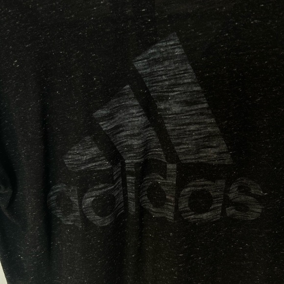 Adidas Women’s Winners Tee T-Shirt V-Neck Back Logo Heathered Black Grey Sz M - Picture 5 of 5